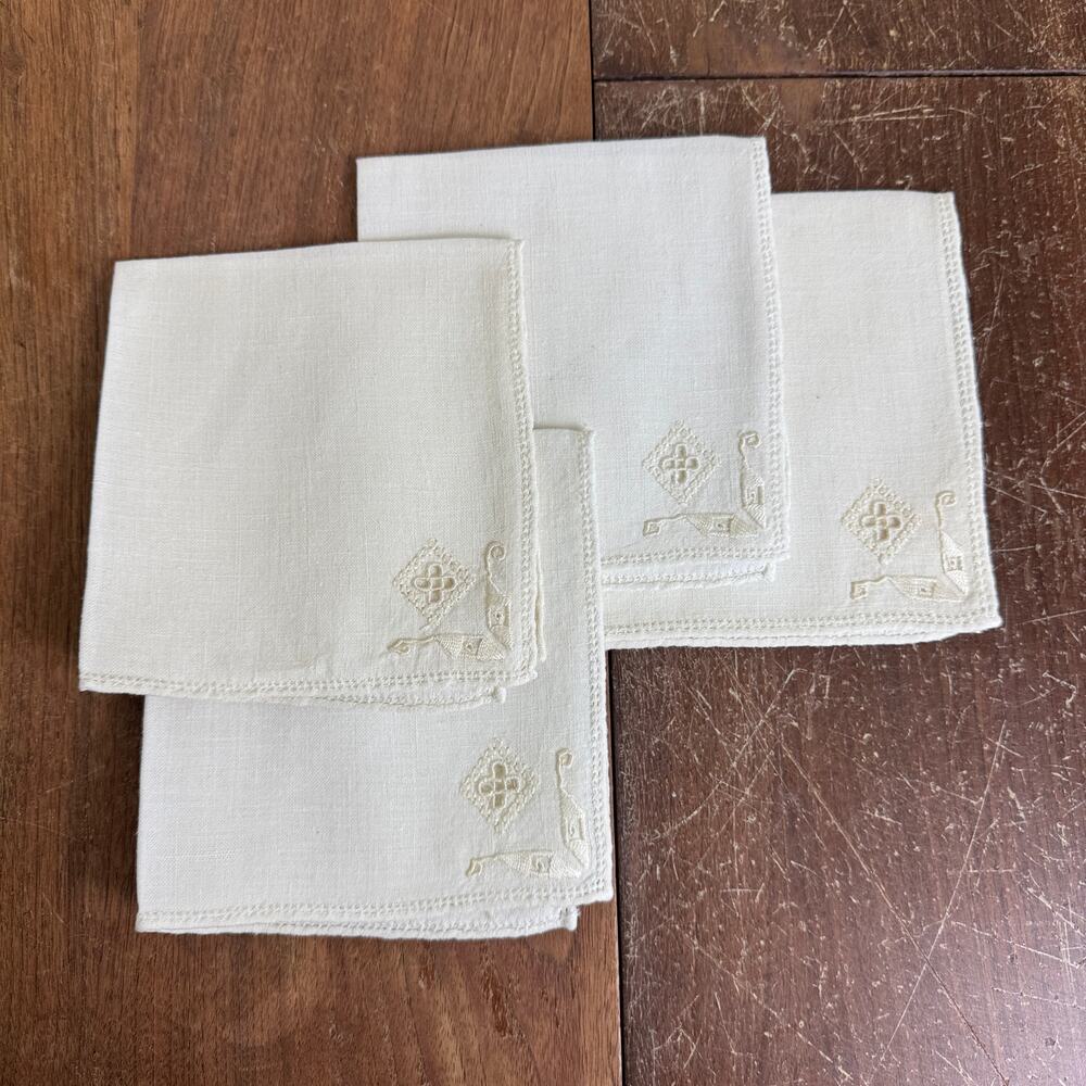 Antique Vintage Hand Embroidered White‎ Cloth Napkins 11 x 10 inches